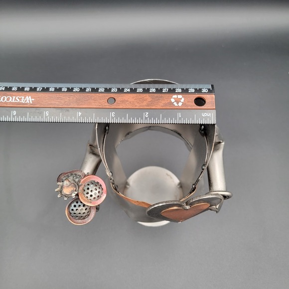 Novelty Wine Bottle Holder Metal Art‎ Lovers Flowers and Chocolate Rustic - Picture 12 of 13